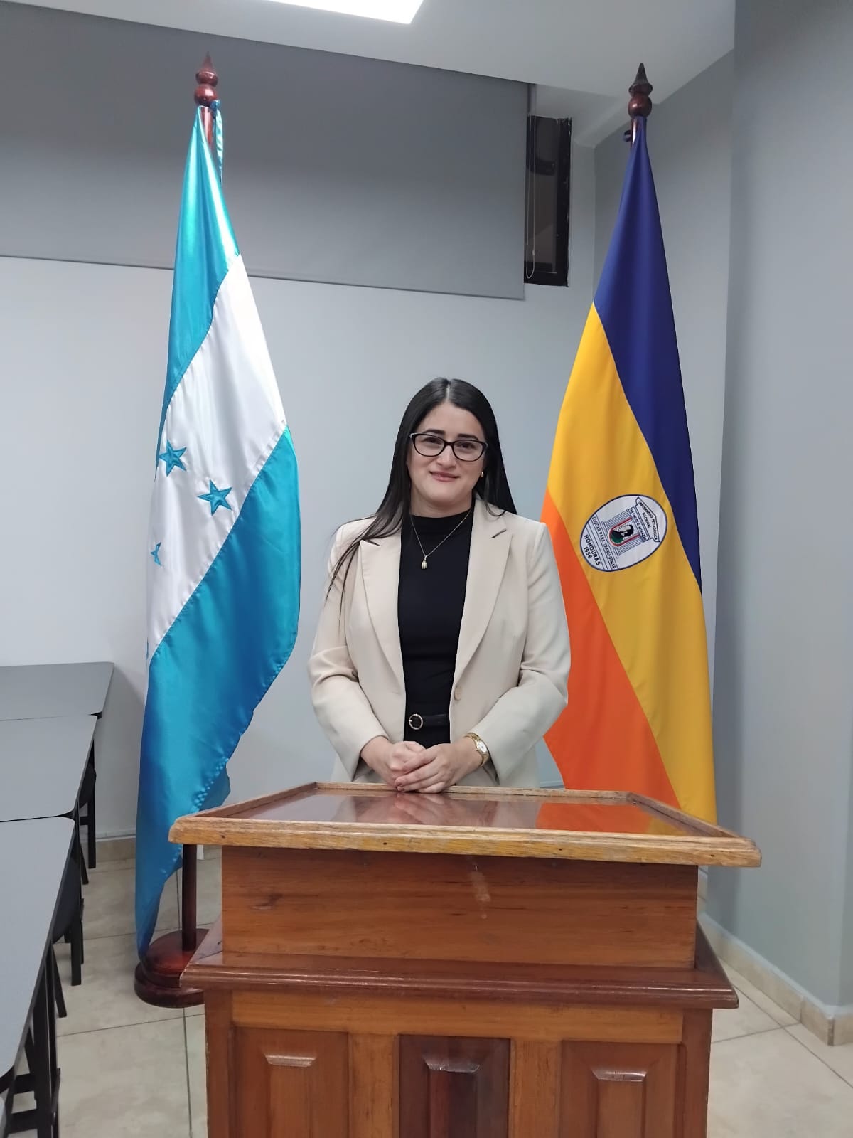 Defensa de tesis, El Marketing Educativo como estrategia para la captación y fidelización de estudiantes del Centro Universitario Regional Santa Rosa de Copán.